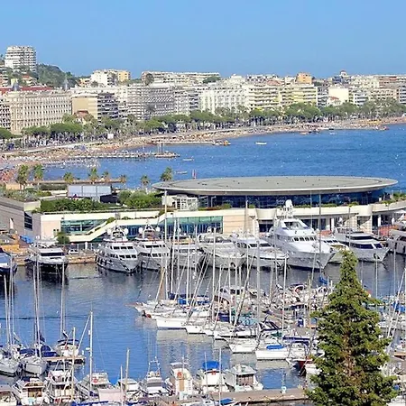 아파트 2 Bedroom Croisette Balcony & Sea View Olam