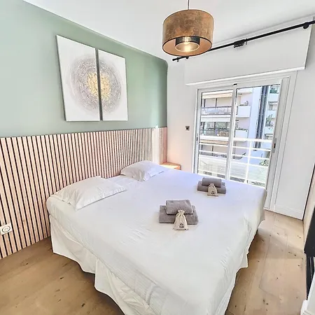 Appartement 2 Bedroom Croisette Balcony & Sea View Olam *
