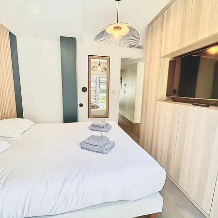 2 Bedroom Croisette Balcony & Sea View Olam 아파트 칸느