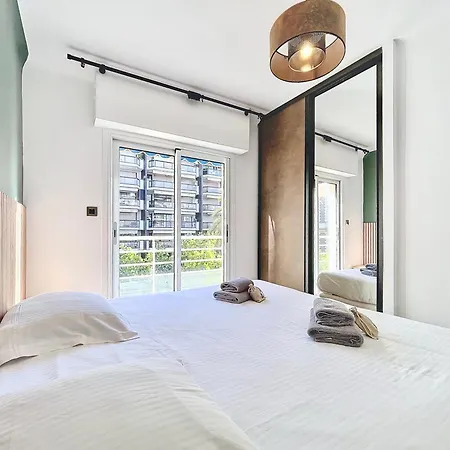 2 Bedroom Croisette Balcony & Sea View Olam 아파트 칸느