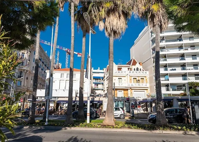 Apartmán 2 Bedroom Croisette Balcony & Sea View Olam *