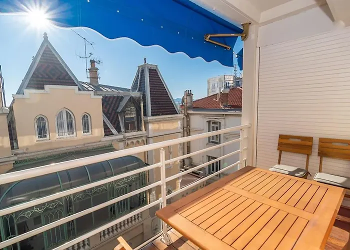 2 Bedroom Croisette Balcony & Sea View Olam Apartmán Cannes