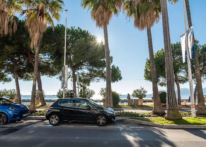 2 Bedroom Croisette Balcony & Sea View Olam