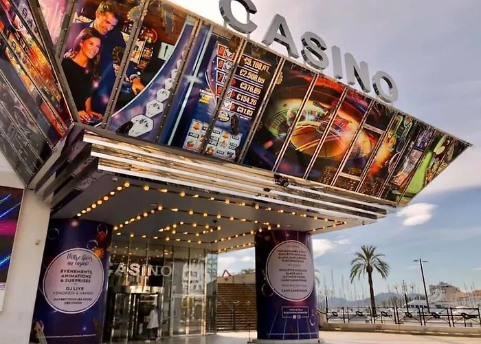 2 Bedroom Croisette Balcony & Sea View Olam Apartmán Cannes